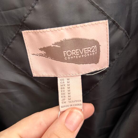 Forever 21 Colorblock Faux Fur Jacket Black White Gray Size Medium - Picture 4 of 5